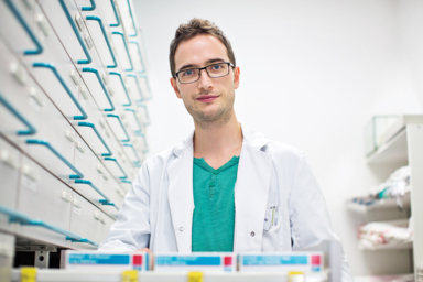 pharmacien hospitalier / pharmacienne hospitalière
