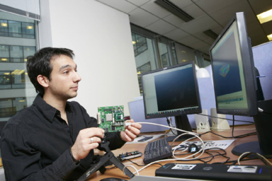 ingénieur / ingénieure en électronique numérique